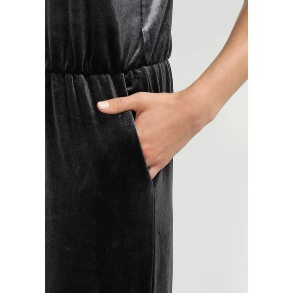Weekday Black Velvet Jumpsuit Wide Leg Adjustable Straps V-Neck Women's Large - Picture 14 of 14